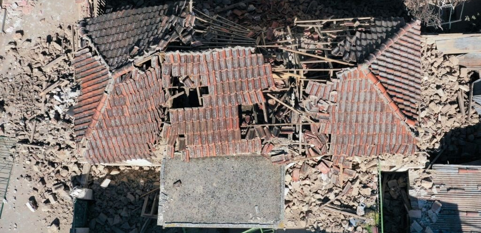 Μη κατοικήσιμα 1.343 σπίτια στη Θεσσαλία