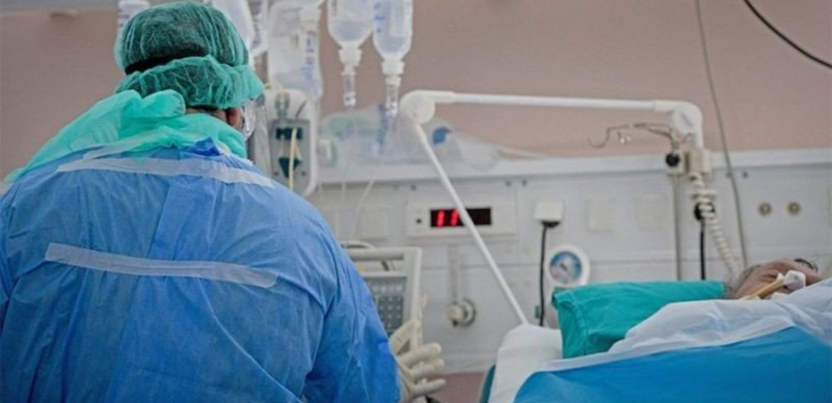 Χωρίς κλιματισμό το νοσοκομείο Ρεθύμνου: Με βεντάλιες και ανεμιστήρες οι ασθενείς (βίντεο)