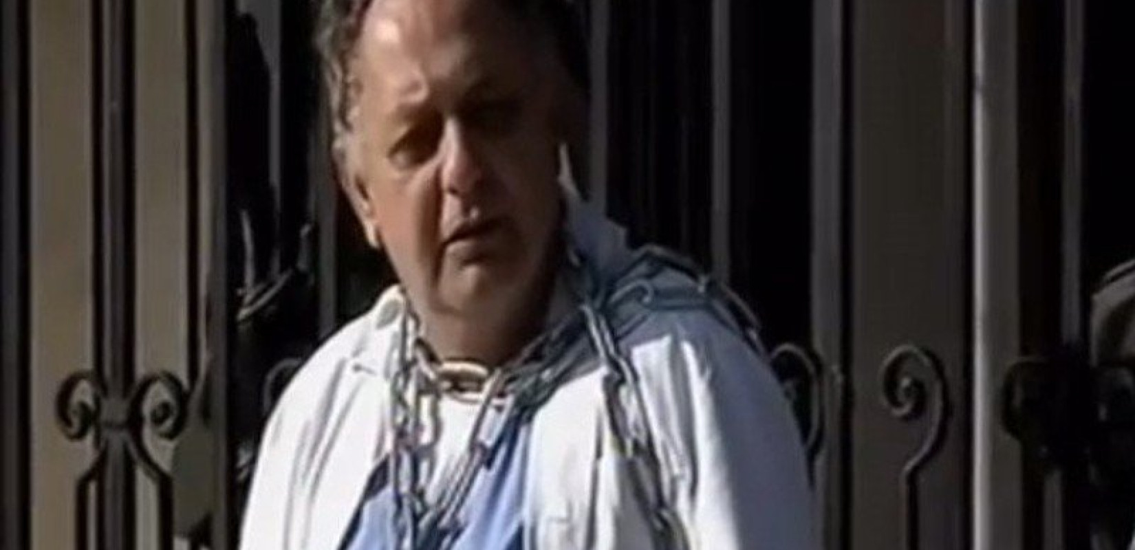 Θεσσαλονίκη: Αλυσοδέθηκε ο πρόεδρος των εργαζομένων του νοσοκομείου «Άγιος Δημήτριος»