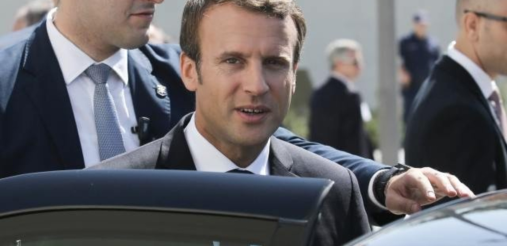 Γαλλία: Ο Εμανουέλ Μακρόν χαιρετίζει «μία πρώτη νίκη κατά του ιού»