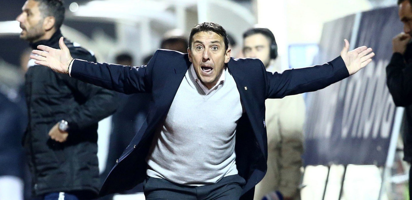 "Ναυάγιο" με ΠΑΣ Γιάννινα, μιλάει με Απόλλωνα Σμύρνης ο Παπαδόπουλος "Ναυάγιο" με ΠΑΣ Γιάννινα, μιλάει με Απόλλωνα Σμύρνης ο Παπαδόπουλος