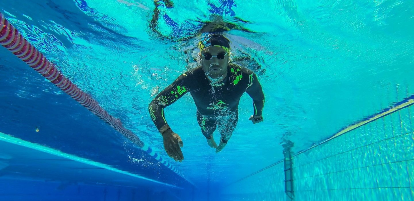 Κολύμβηση: Το ελληνικό "δελφίνι" που έσπασε το ρεκόρ Γκίνες! (βίντεο)