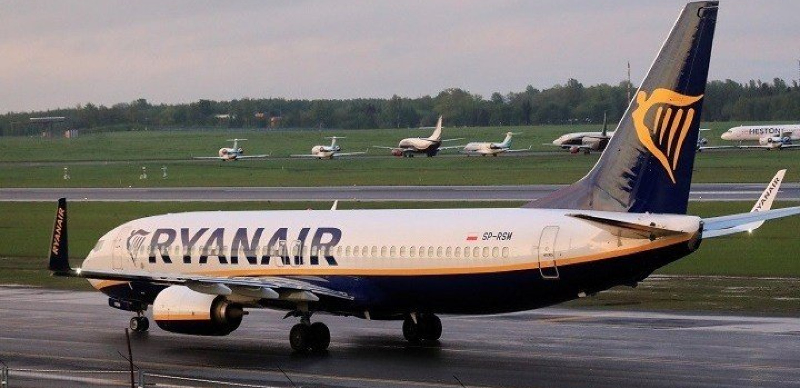 Η Ryanair ζητά από την ΕΕ περιορισμό στην πώληση αλκοόλ στα αεροδρόμια, μετά τα επεισόδια με μεθυσμένους σε πτήσεις (βίντεο)