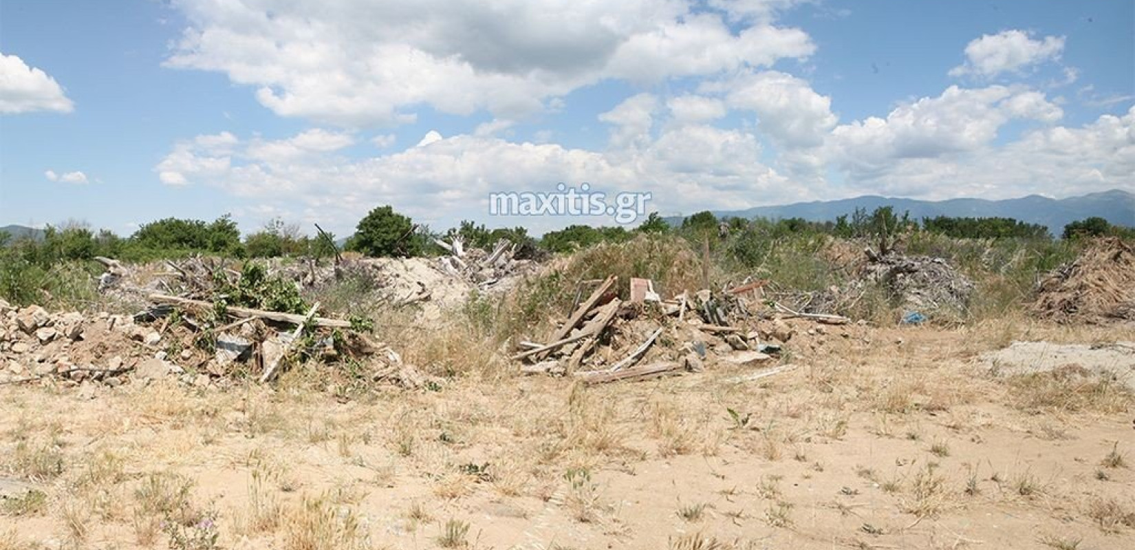 Έργα ανάπλασης με.... χωματερή μία «ανάσα» από τη λίμνη Δοϊράνη (φωτ.)