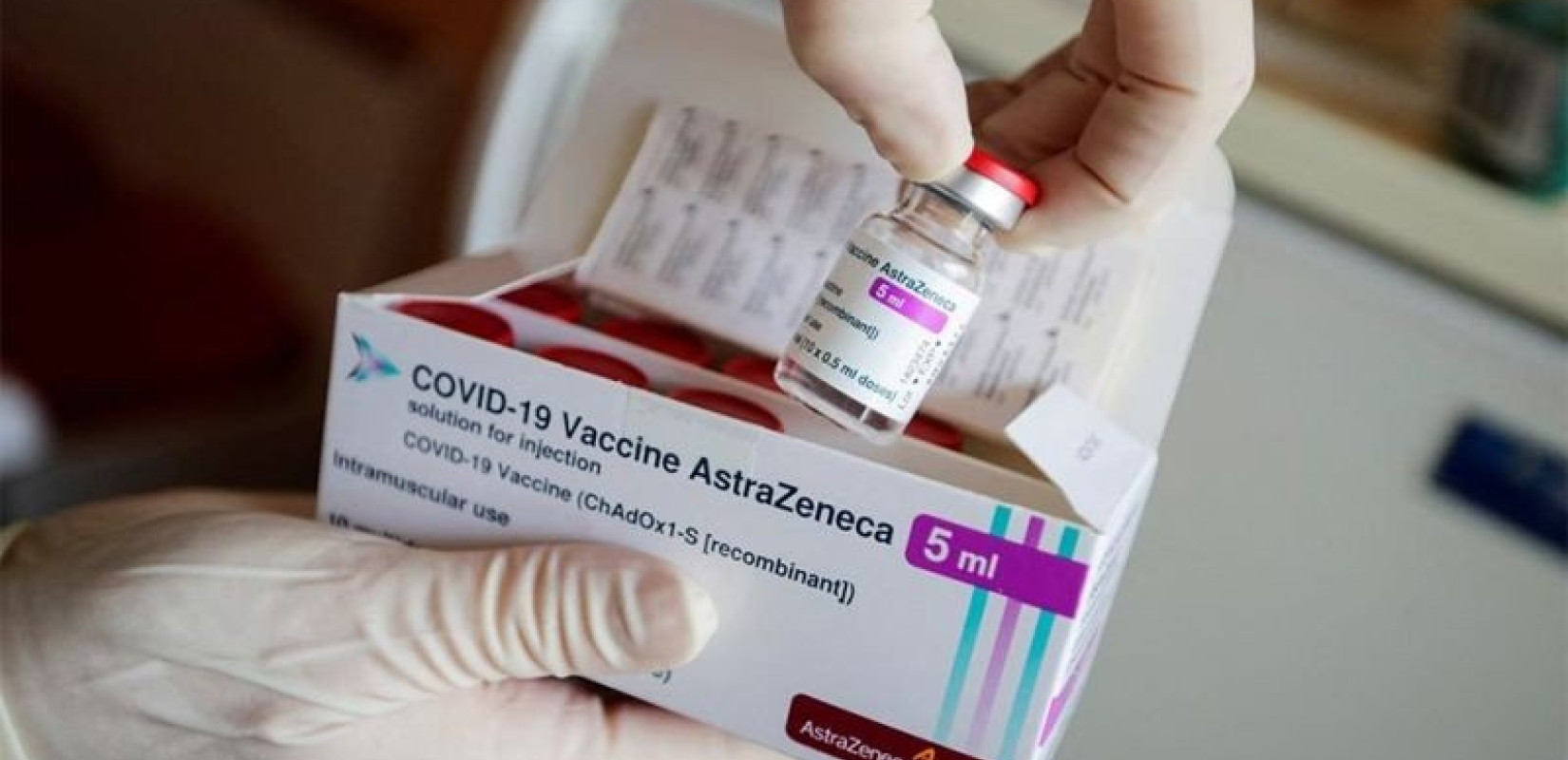 Εμβόλιο AstraZeneca: Ποιοι πρέπει να αντικαταστήσουν τη δεύτερη δόση - Τι συμβουλεύουν οι επιστήμονες