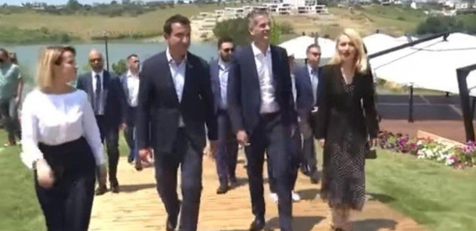 Το κλειδί της πόλης των Τιράνων έλαβε ο Κώστας Μπακογιάννης