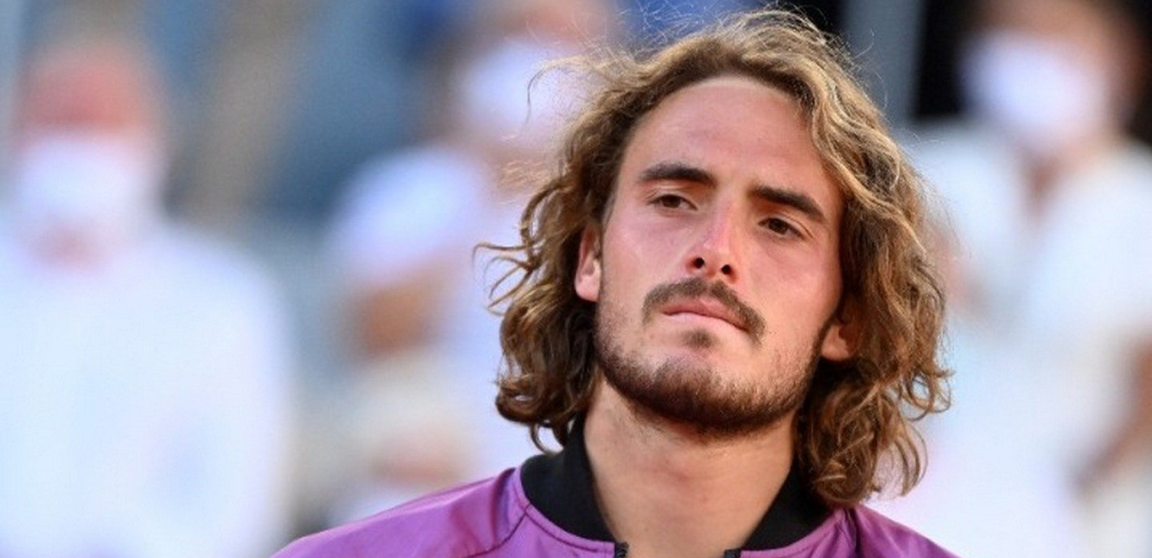 Αφαίρεση διπλώματος και πρόστιμο 2.000 ευρώ για τον Στέφανο Τσιτσιπά - Κάμερες τον «έπιασαν» να τρέχει με 210 χλμ.