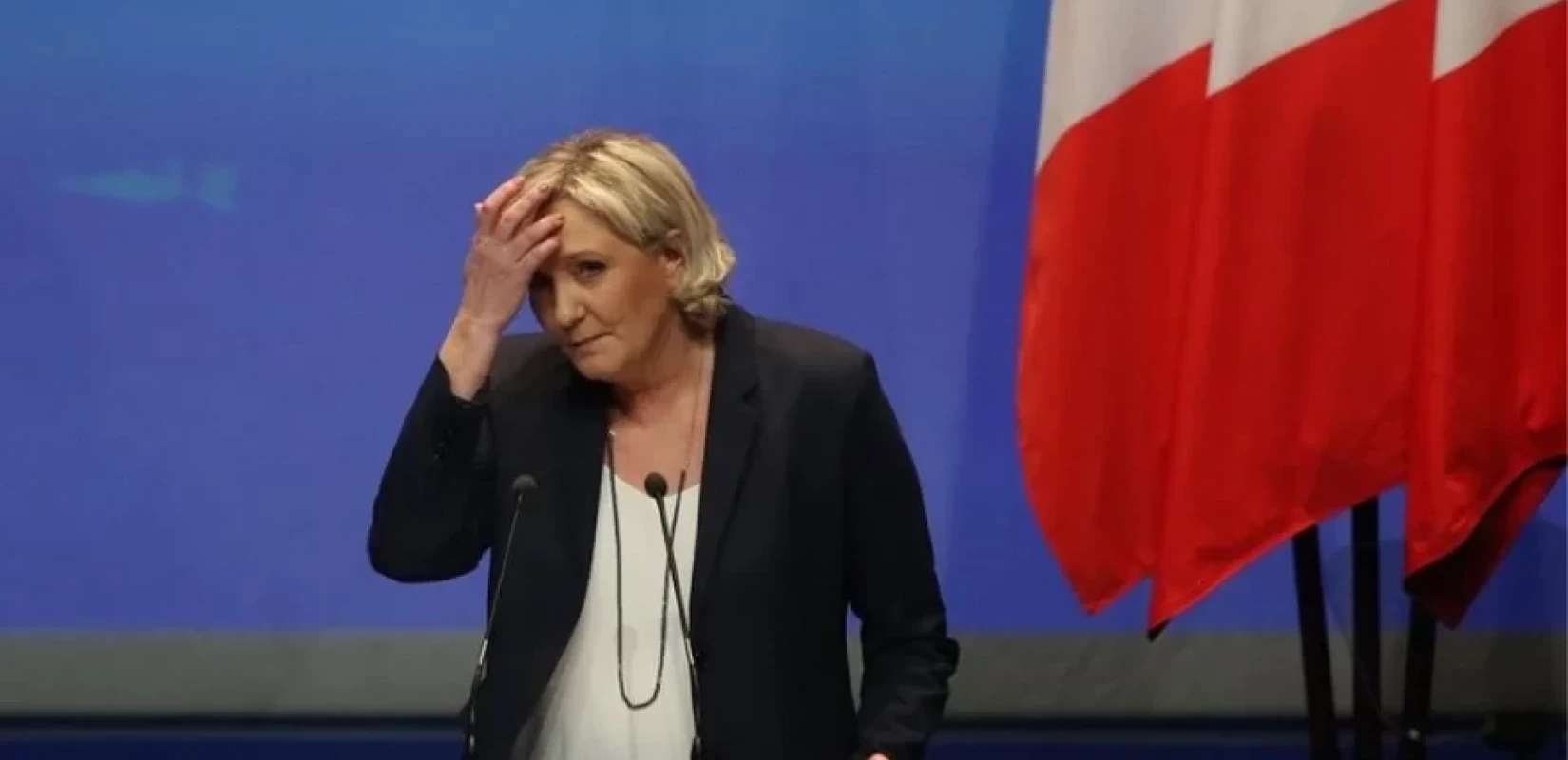 Γαλλία - Μαρίν Λεπέν: «Δεν θα εγκαταλείψω με κανέναν τρόπο την πολιτική»