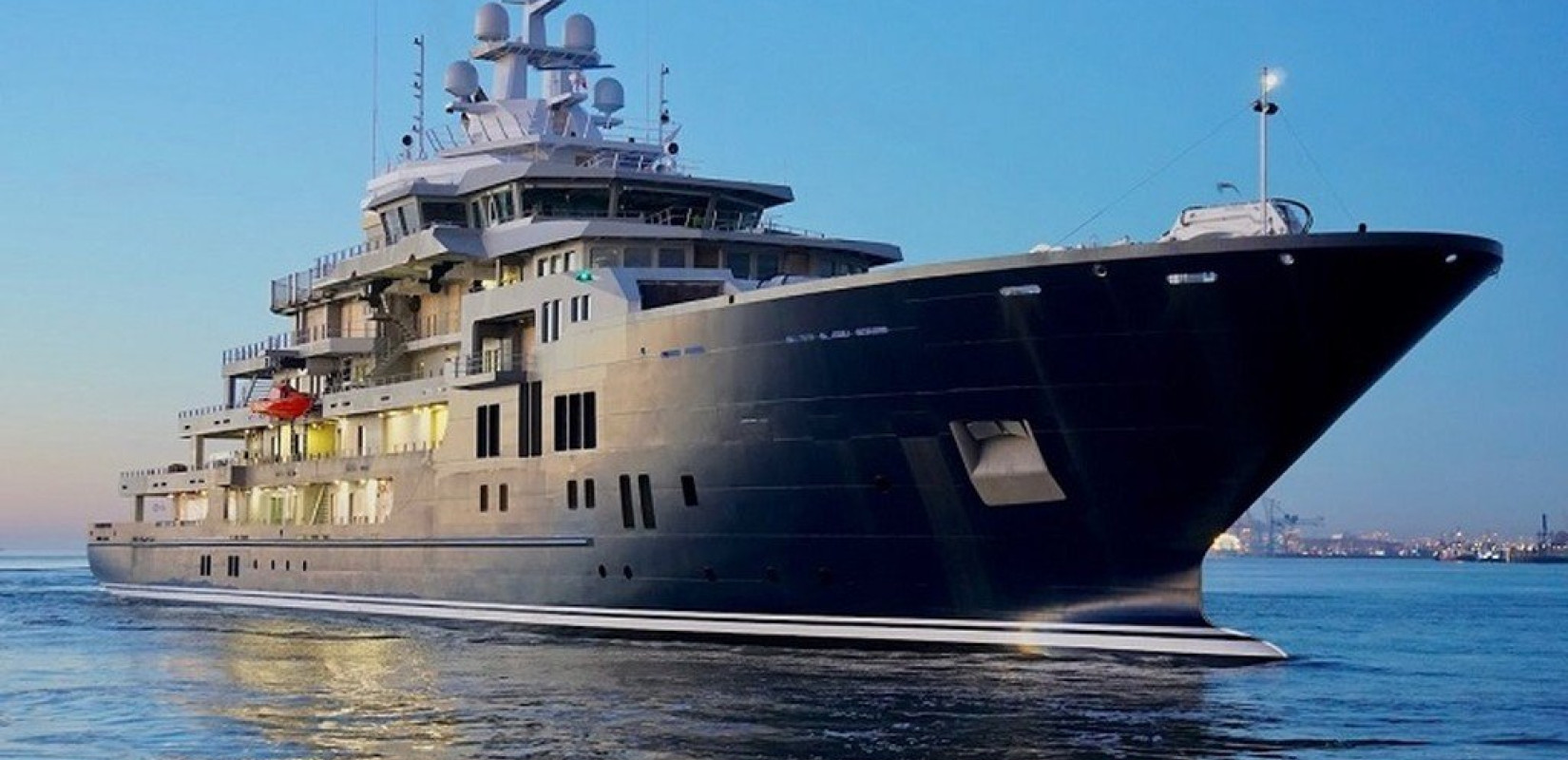 Θαλαμηγός κρατείται στην Μαγιόρκα, λόγω υποψιών ότι ανήκει σε Ρώσο ολιγάρχη