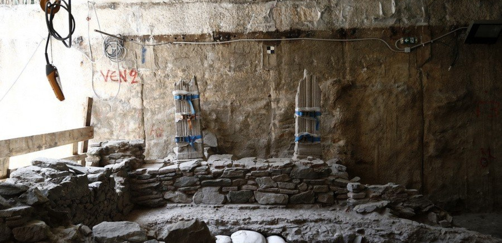 Ευρωομάδα ΣΥΡΙΖΑ: Κατεπείγουσα ερώτηση  στην Κομισιόν για την απόσπαση των αρχαίων στη στάση μετρό «Βενιζέλου» 