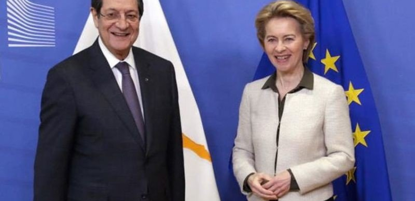 Κύπρος: Η Ούρσουλα φον ντερ Λάιεν παραδίδει στον Ν. Αναστασιάδη το Σχέδιο Ανάκαμψης και Ανθεκτικότητας