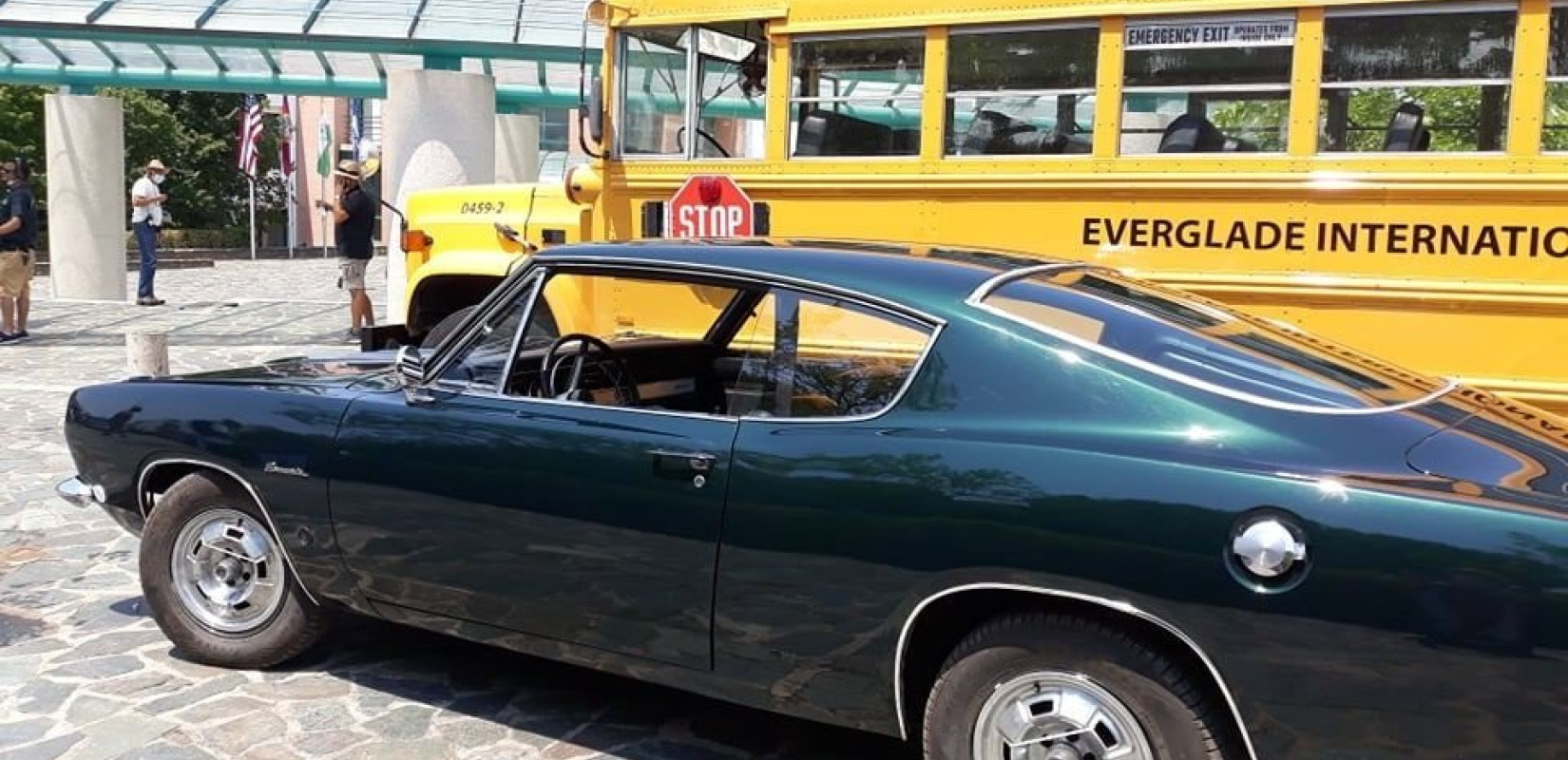 Στη Γερμανική Σχολή σήμερα τα γυρίσματα της ταινίας με τον Μπαντέρας (φωτ. & βίντεο)