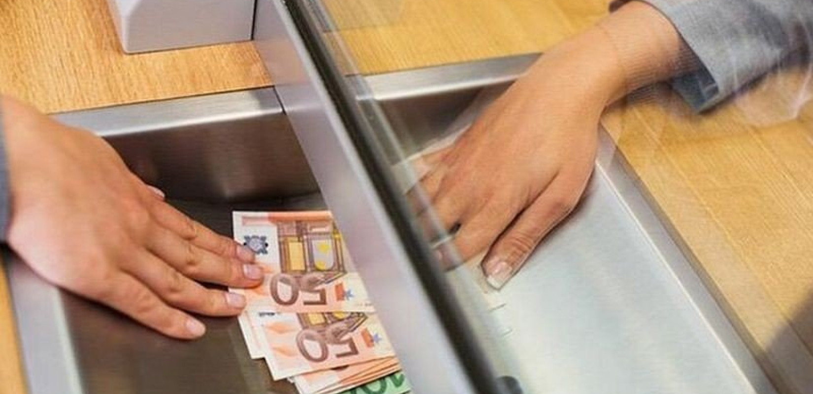 Εφιάλτης για τους δανειολήπτες η αύξηση των επιτοκίων - Τα σενάρια για μέτρα στήριξης