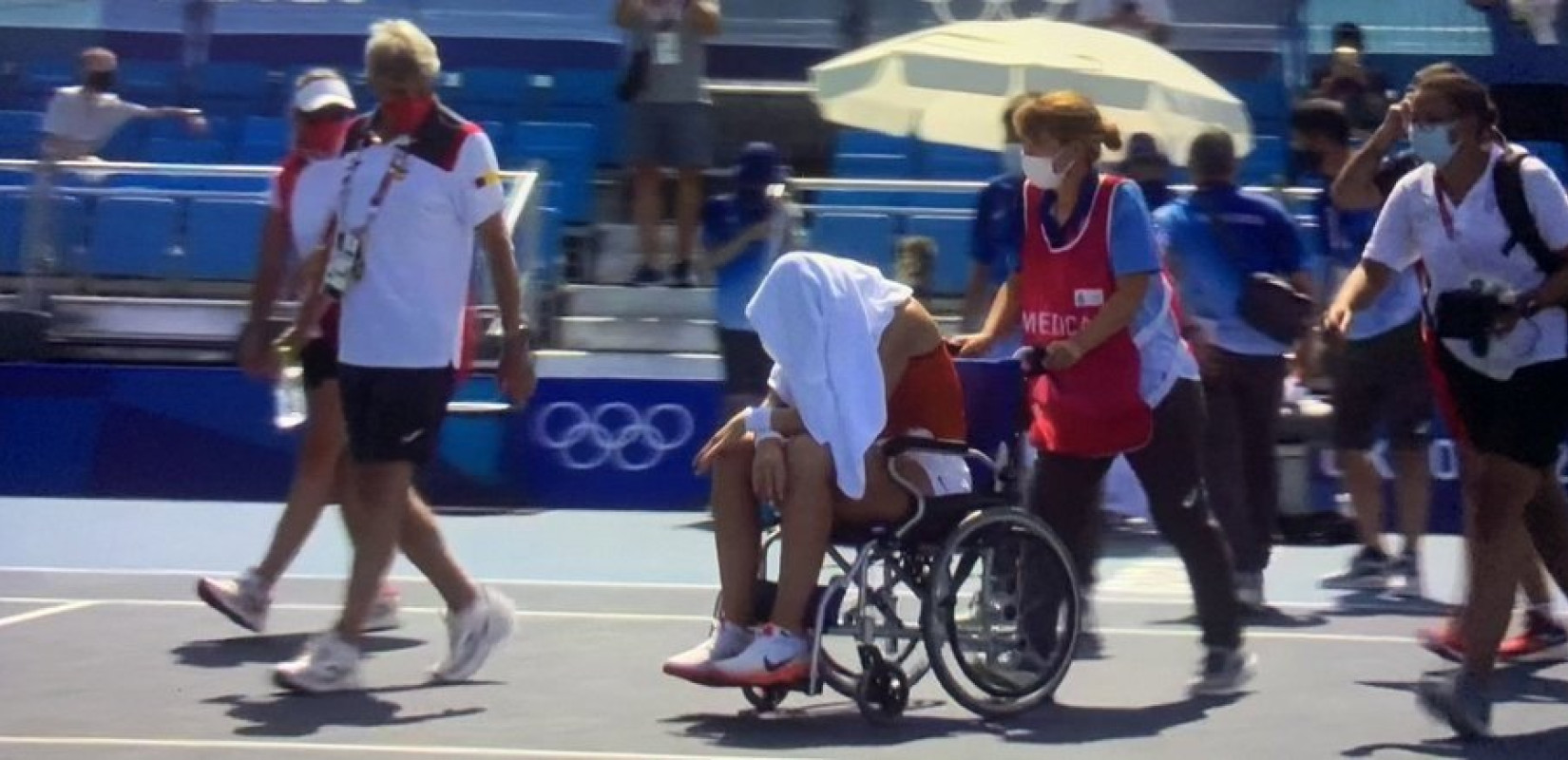 Τένις: Απάνθρωπες συνθήκες λόγω ζέστης και υγρασίας - Αθλητές φτάνουν στα όρια της λιποθυμίας (βίντεο)