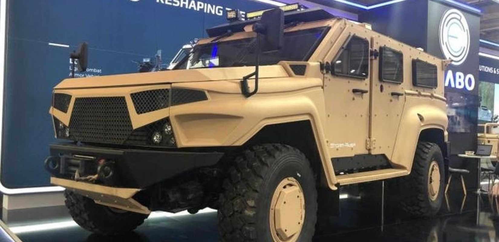 Τέρμα οι «Καναδέζες» και τα «Στάγιερ» από τον στρατό (βίντεο & φωτ.)