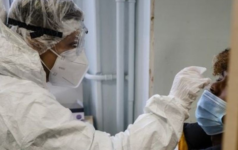 Ο Σίμος Δανιηλίδης εξασφάλισε μοριακά τεστ PCR με 27 ευρώ για τον δήμο Νεάπολης Συκεών