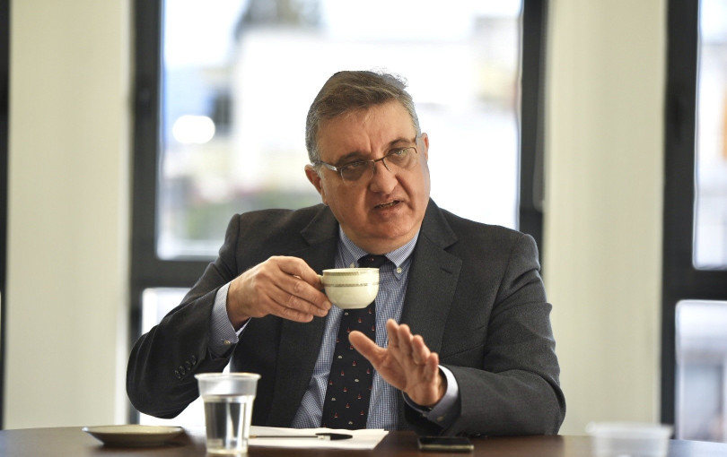 Οι εξελίξεις στον Πανελλήνιο Ιατρικό Σύλλογο, η τύχη των πρώην εργαζομένων στην Εγνατία, τα νέα διόδια στο Νησέλι και η πίτα των πρώην δημάρχων. Γράφει ο Σαλονικιός