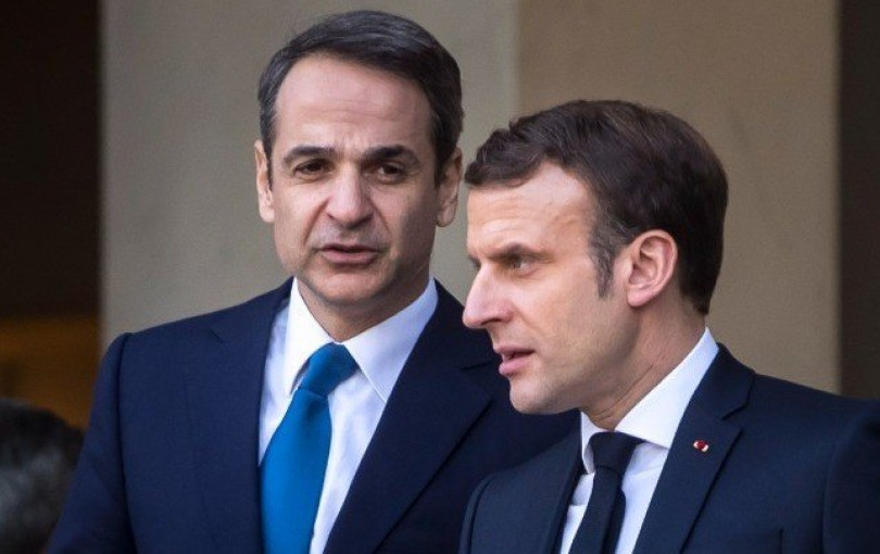 Μητσοτάκης και Μακρόν στην Κύπρο: Ισχυρό μήνυμα αλληλεγγύης και στρατιωτικής θωράκισης