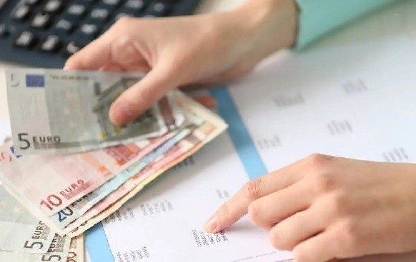 Νέος προϋπολογισμός: Tι αλλάζει από 1η Ιανουαρίου και ποιοι επωφελούνται
