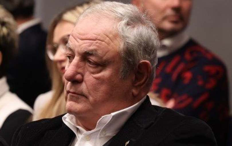 Ευθύμης Κιουμουρτζόγλου: Η ασίστ της πολιτικής στο μπάσκετ