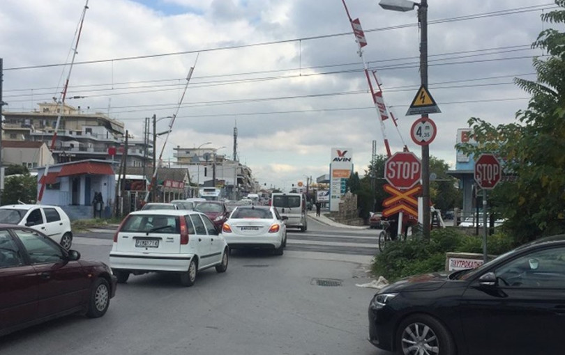 Ασφάλεια σιδηροδρόμων: Τι δουλειά έχει ένας ανθοπώλης στη διοίκηση του ΟΣΕ; Γράφει ο Σαλονικιός