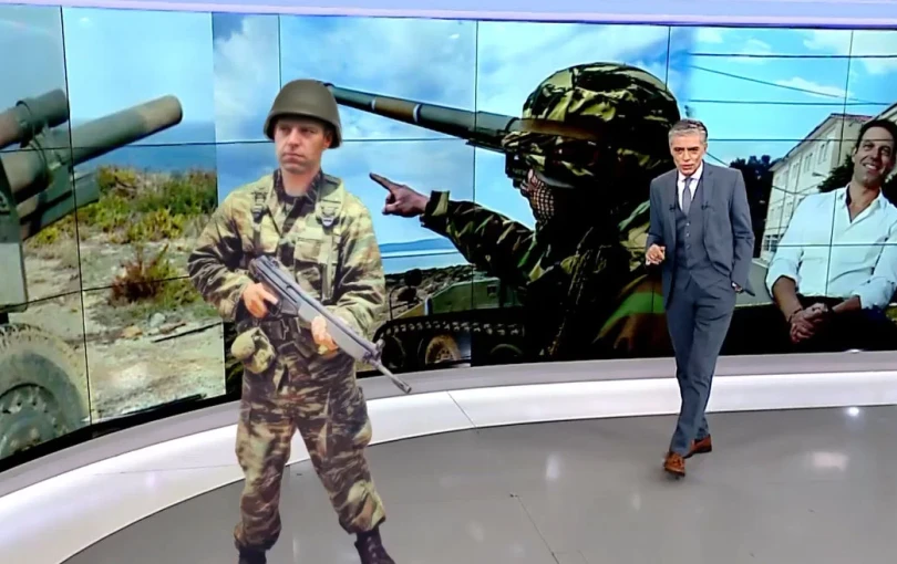 Ο Νίκος Ευαγγελάτος έντυσε στα χακί τον Κασσελάκη - Δείτε βίντεο