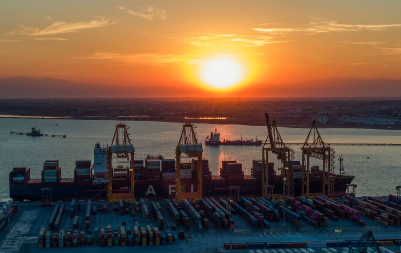 Λιμάνι Θεσσαλονίκης: Τα «τείχη προστασίας» στον οικονομικό πόλεμο, οι φουρτούνες στην κρουαζιέρα και η «άγκυρα» της αβεβαιότητας