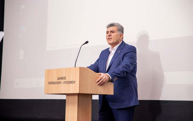 Έκανε εργασία τον... δήμο του