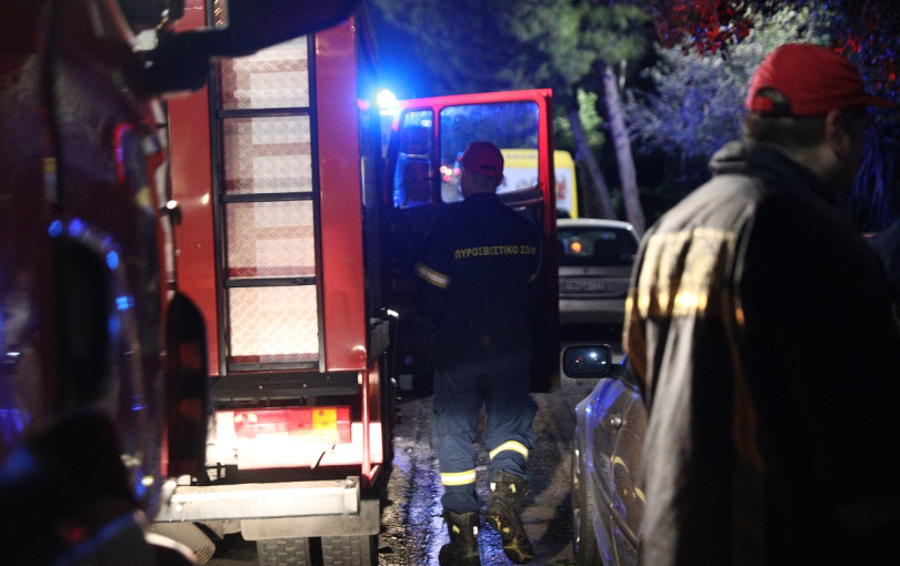 Φωτιά σε γερανό στην Ε.Ο. Θεσσαλονίκης - Γιαννιτσών - Περιορίστηκαν στη μηχανή οι υλικές ζημιές