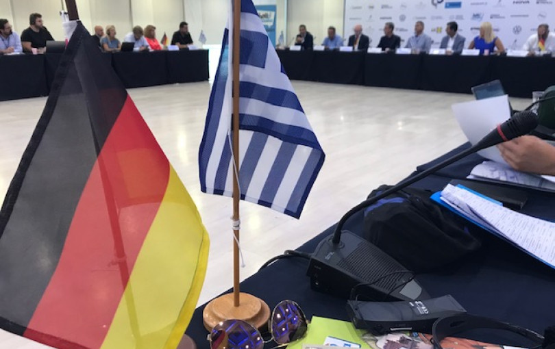 ΔΕΘ: Τα ελληνικά του Γερμανού πρέσβη, τα εύσημα του Αγγελούδη και ο Τζήκας σε ρόλο Λουτσέσκου