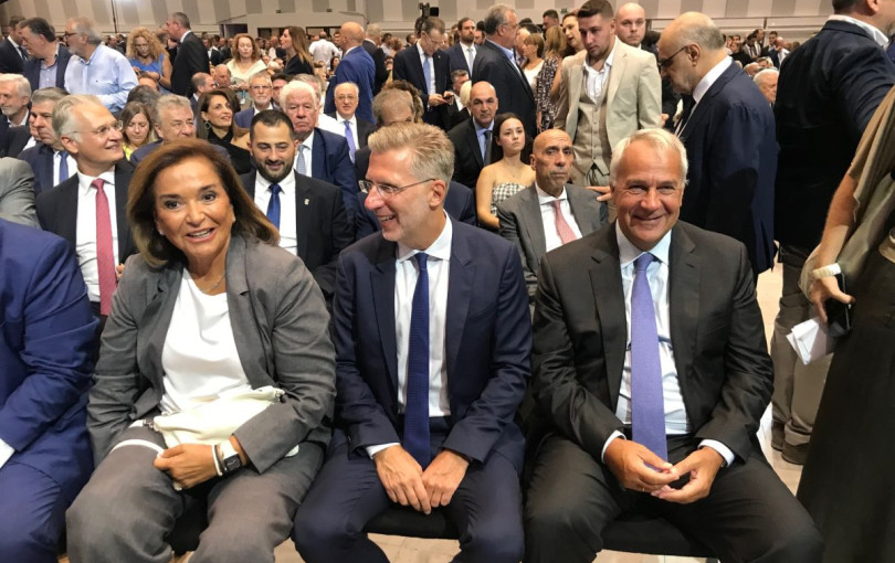 Τα εύσημα της Ντόρας στον Αγγελούδη