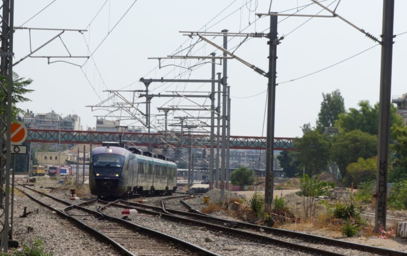 Θεσσαλονίκη: Ο προαστιακός στα αζήτητα, το σημείο καρμανιόλα στα ανατολικά και τα συμπεράσματα μιας δημοσκόπησης. Γράφει ο Σαλονικιός