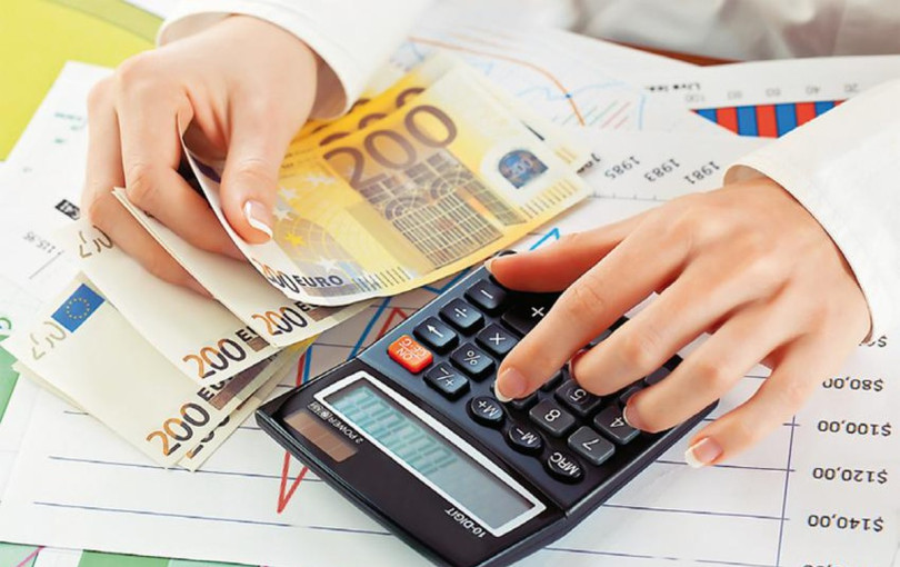 Προϋπολογισμός 2026 - Πώς ωφελούνται μεσαία τάξη και οι πλέον ευάλωτοι
