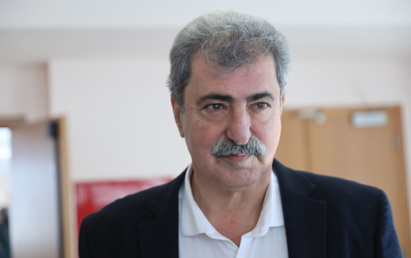 «Καλά κάναμε και δεν πήγαμε στην κηδεία του Σαββόπουλου» λέει ο Πολακης