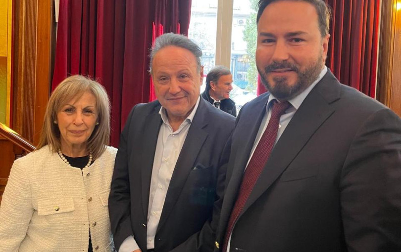 Για τον Φιλόθεο