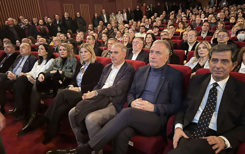 Θεσσαλονίκη: Η διαγραφή των κλήσεων, το “άδειασμα” στον Ζέρβα, ο εμφύλιος στην Καλαμαριά, η ΔΕΘ στο ΣτΕ και οι εισροές στο ΠΑΣΟΚ. Γράφει ο Σαλονικιός