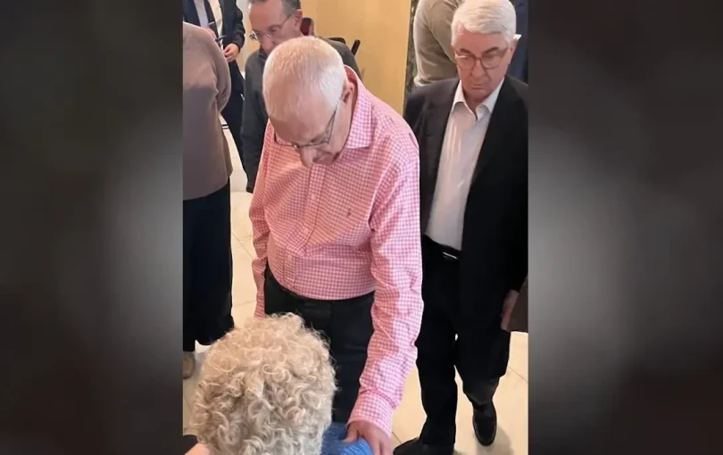 Και γιατρός και πρόεδρος της Βουλής