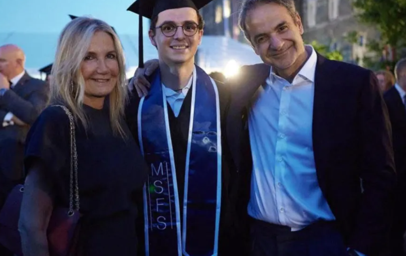 Στις ΗΠΑ Κυριάκος Μητσοτάκης και Μαρέβα Γκραμπόφσκι στην τελετή αποφοίτησης του γιου τους