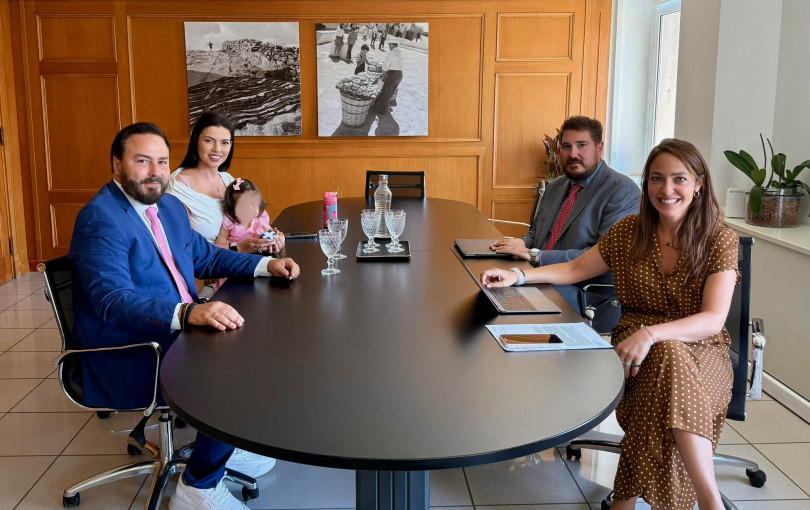 Συνάντηση «γυναιξί και τέκνοις» του Διαμαντή Γκολιδάκη με την υπουργό Κοινωνικής Συνοχής και Οικογένειας Δόμνα Μιχαηλίδου