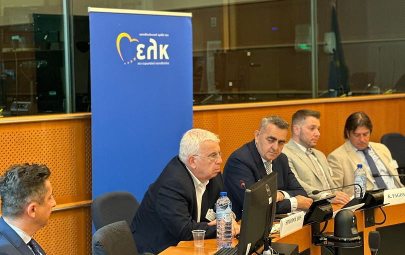 Στράτος Σιμόπουλος: «Η εχθρική γραφειοκρατία των Βρυξελλών πλήττει την ελληνική αλιεία»