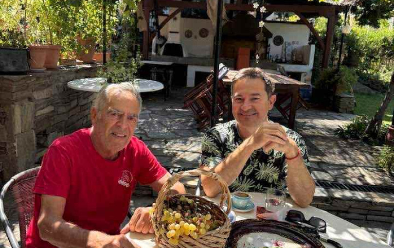 Αυτοδιοικητικό… σουαρέ στη Χαλκιδική