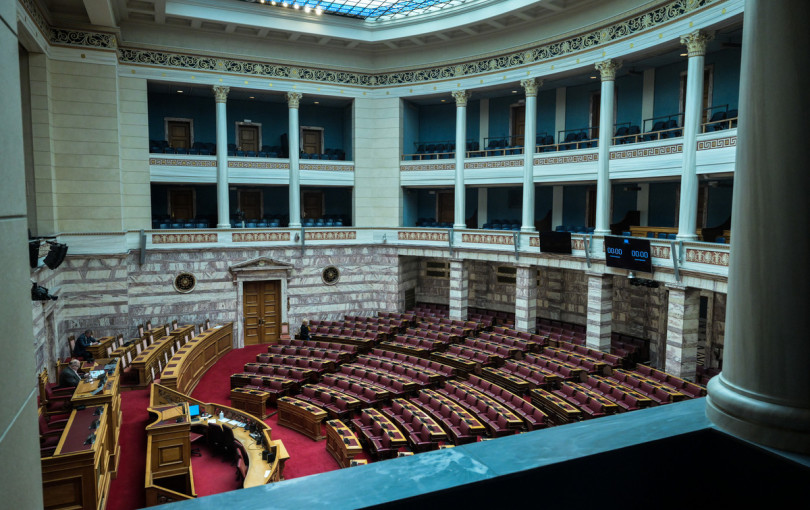 Ψηφίστηκε ο «χρονοκόφτης» στη Βουλή - Θα τηρείται πλέον ο χρόνος των ομιλιών Ψηφίστηκε ο «χρονοκόφτης» στη Βουλή - Θα τηρείται πλέον ο χρόνος των ομιλιών