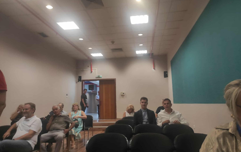 Παλιοί σύντροφοι...