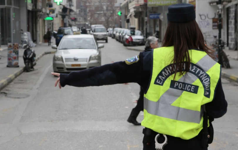 Βέροια: Ηλικιωμένος οδηγούσε για 10 χλμ ανάποδα στην Εγνατία - Τραυματίστηκε μια 50χρονη προσπαθώντας να τον αποφύγει