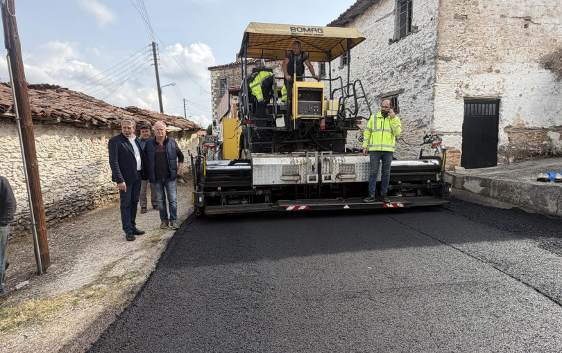 Χαλκιδική: Συνεχίζονται οι ασφαλτοστρώσεις σε χωριά του Δήμου Πολυγύρου - Δείτε φωτογραφίες