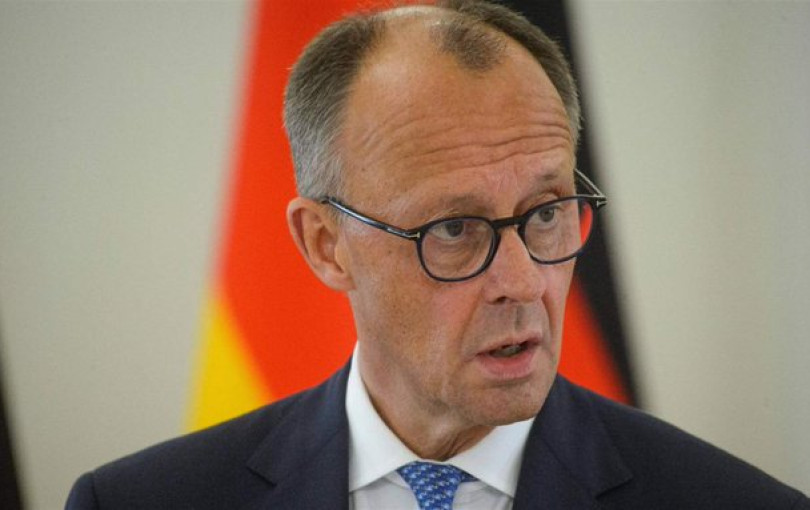 Μερτς: «Κίνδυνος περιφερειακής σύγκρουσης με το Ιράν – Μετά τον πόλεμο η βοήθεια στα Στενά του Χορμούζ»