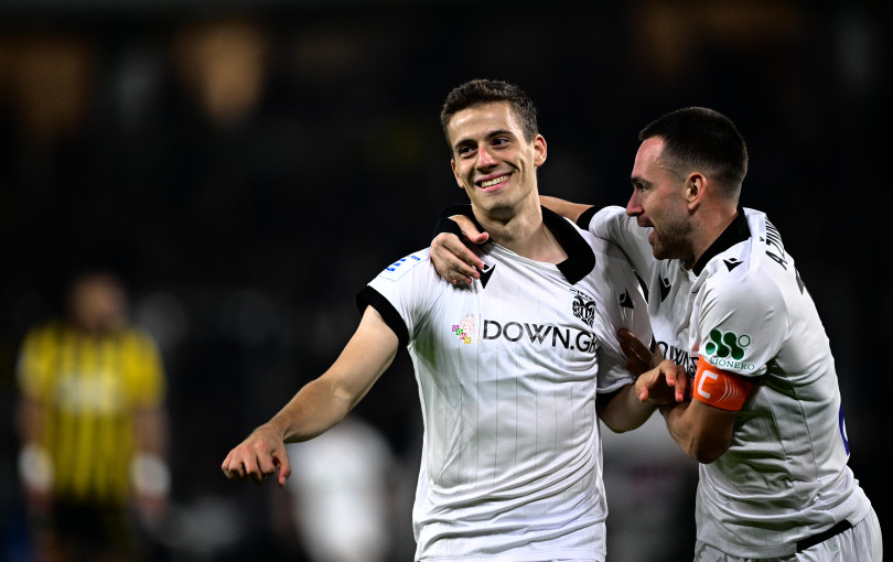 Γιάννης Κωνσταντέλιας: Ένας σπάνιος αρτίστας της μπάλας στην υπηρεσία του ΠΑΟΚ (βίντεο) Γιάννης Κωνσταντέλιας: Ένας σπάνιος αρτίστας της μπάλας στην υπηρεσία του ΠΑΟΚ (βίντεο)