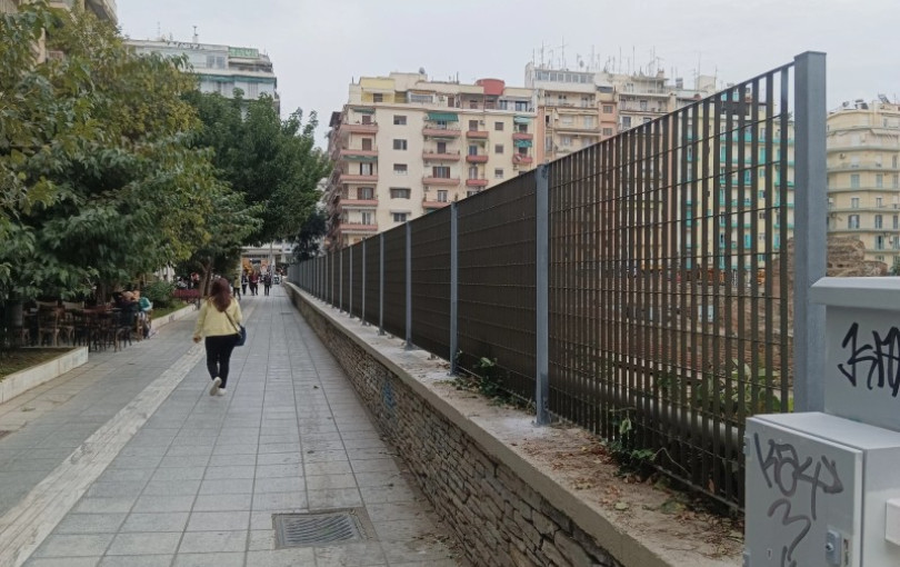 Θεσσαλονίκη: Τροποποιείται η περίφραξη στο Ανάκτορο του Γαλερίου μετά τις αντιδράσεις - Τι απαντά η Εφορεία Αρχαιοτήτων στον Στ. Αγγελούδη