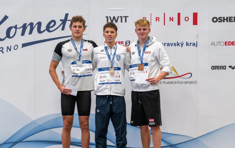 Βασίλης Κακουλάκης: Ο 18χρονος κολυμβητής του ΠΑΟΚ που σαρώνει τα ρεκόρ