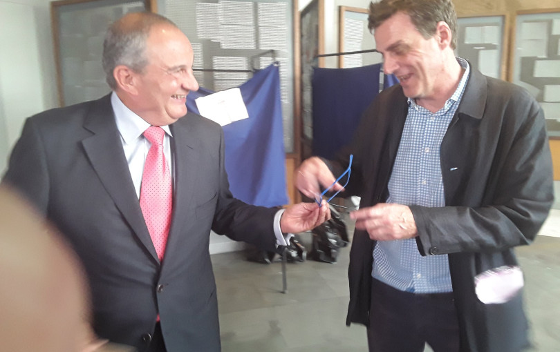 Από τη Ραφήνα ψηφίζει ο Καραμανλής